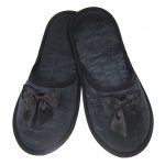 Γυναικεία παντόφλα σατέν δωματίου μαύρη Ελληνική