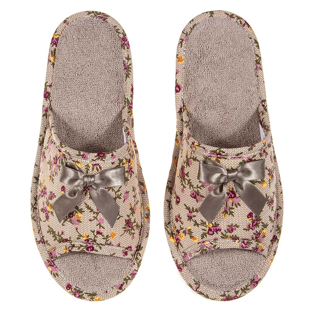 Γυναικείες Παντόφλες Ανοιχτές “Μπεζ Floral” – Χειροποίητες Ελληνικής Κατασκευής Παντόφλες Γυναικείες Amaryllis Slippers 3 Γυναικείες Παντόφλες Ανοιχτές "Μπεζ Floral" – Χειροποίητες Ελληνικής Κατασκευής - Image 3